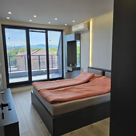 Dilyanka 2 アパート *